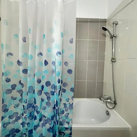 Elysia Park 13 - Cozy With 2 Bedrooms - Pool, Gym, Center Villa Paphos