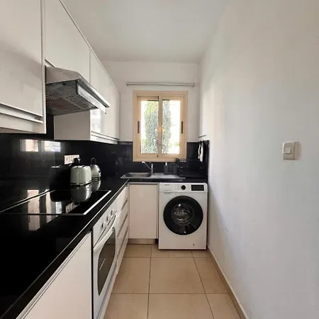 Villa Elysia Park 13 - Cozy With 2 Bedrooms - Pool, Gym, Center *