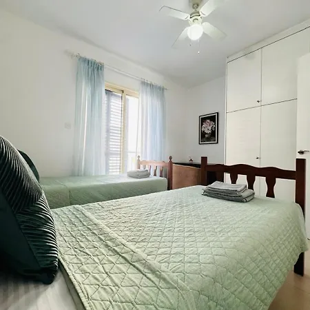 Elysia Park 13 - Cozy With 2 Bedrooms - Pool, Gym, Center