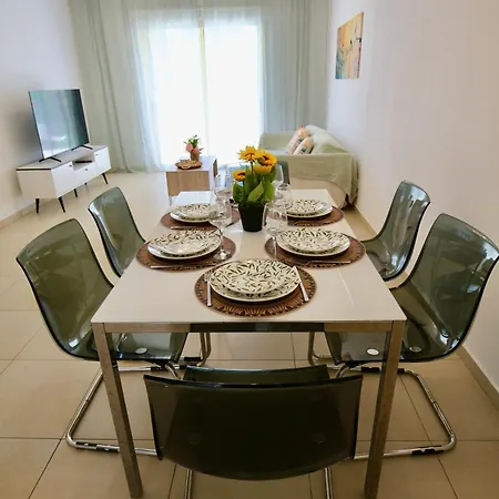 Elysia Park 13 - Cozy With 2 Bedrooms - Pool, Gym, Center